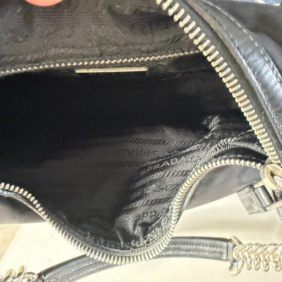 Vintage Y2K black Prada Saffiano Tessuto Nylon-Leather Bag w/chain - Picture 16 of 17